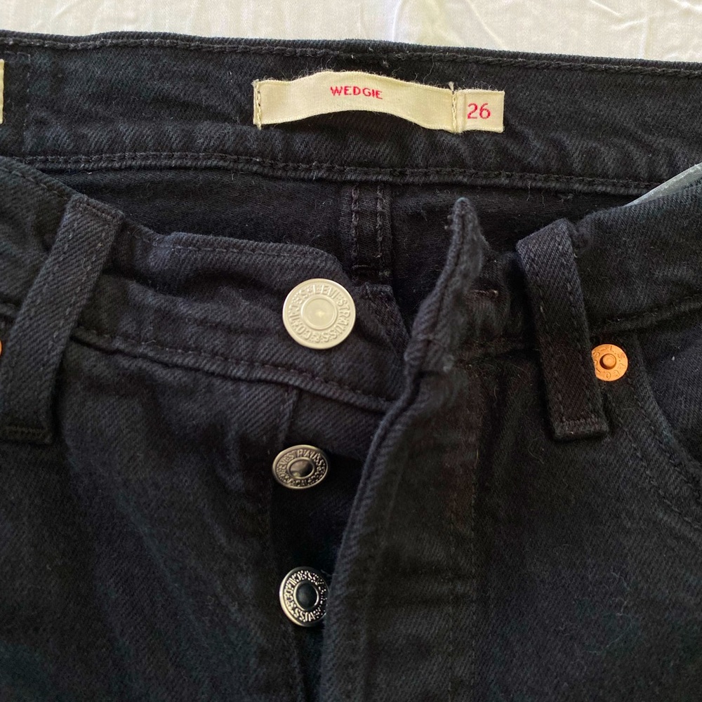 Levi’s wedgie jeans